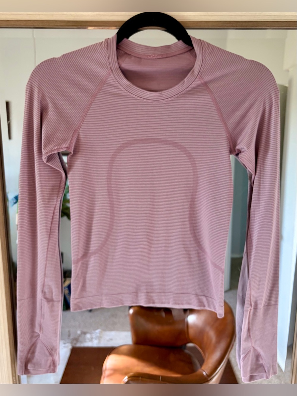 Lululemon Women's Swiftly Tech Long Sleeve Athletic Shirt Size 2 Light Purple